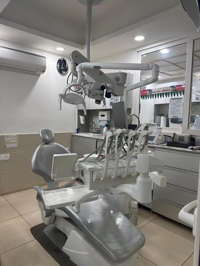 Largest & the Best Dental Clinic in Dwarka